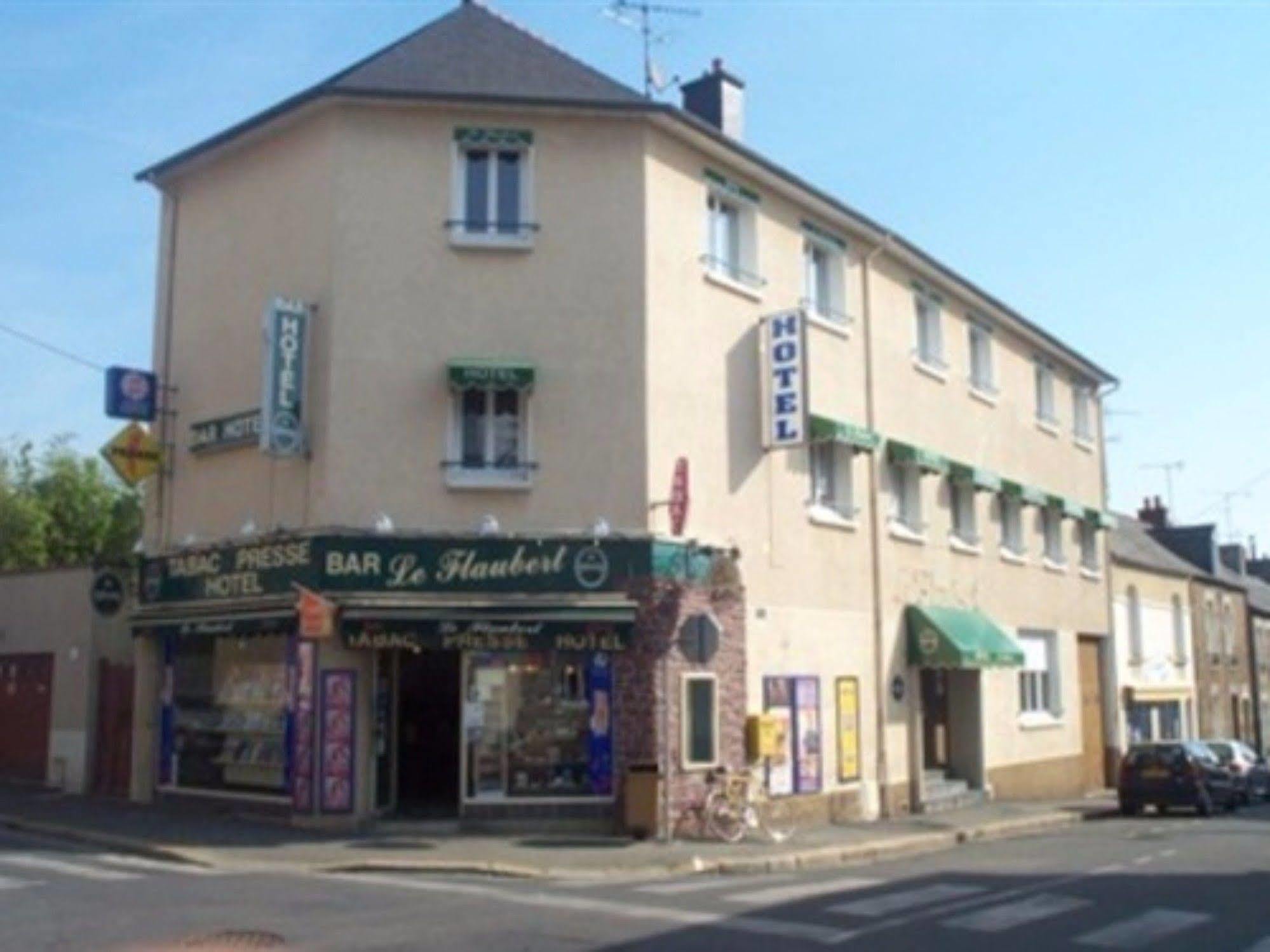 Hotel Le Flaubert Fougeres Exterior photo